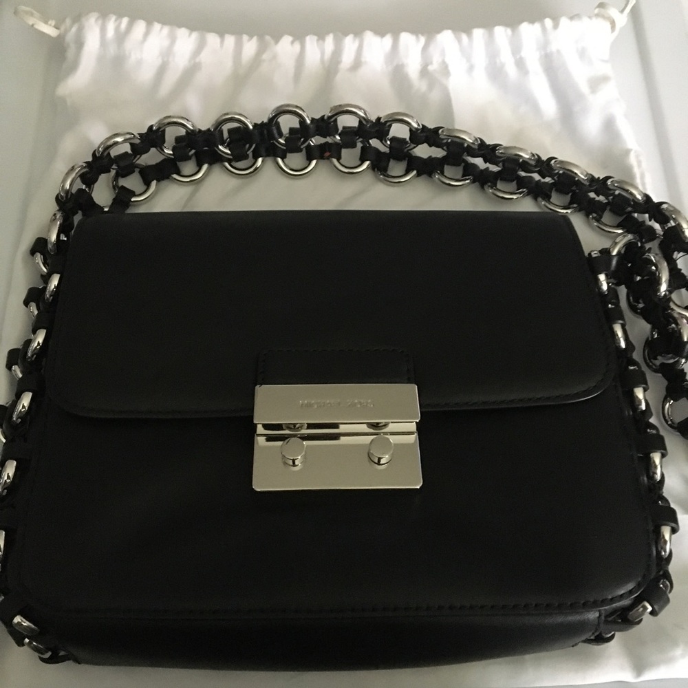 Michael Kors Studio Piper Shoulder Bag Flap top W/Push Lock Clasp & Dust Bag NWT